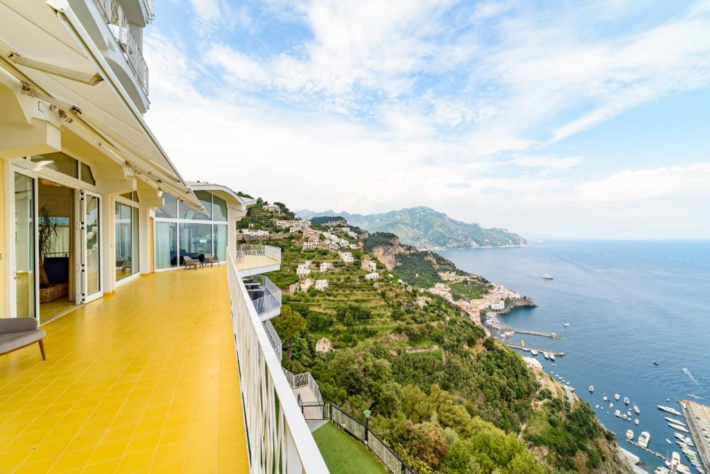 Terras en panorama – Grand Hotel Excelsior