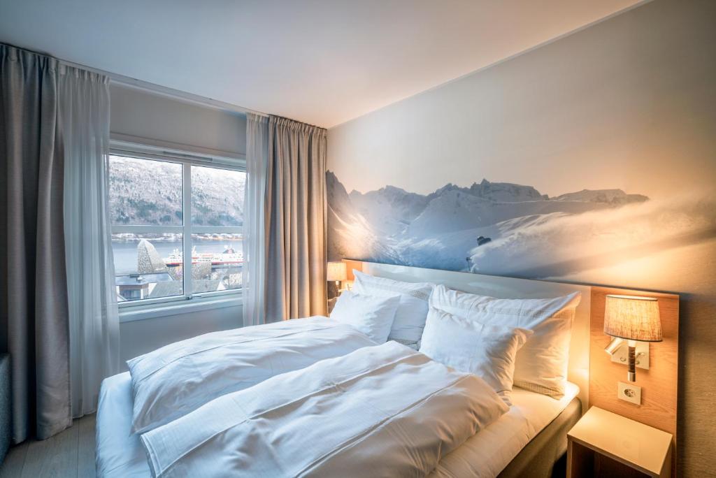Grand Hotel &Aring;ndalsnes &ndash; kamer