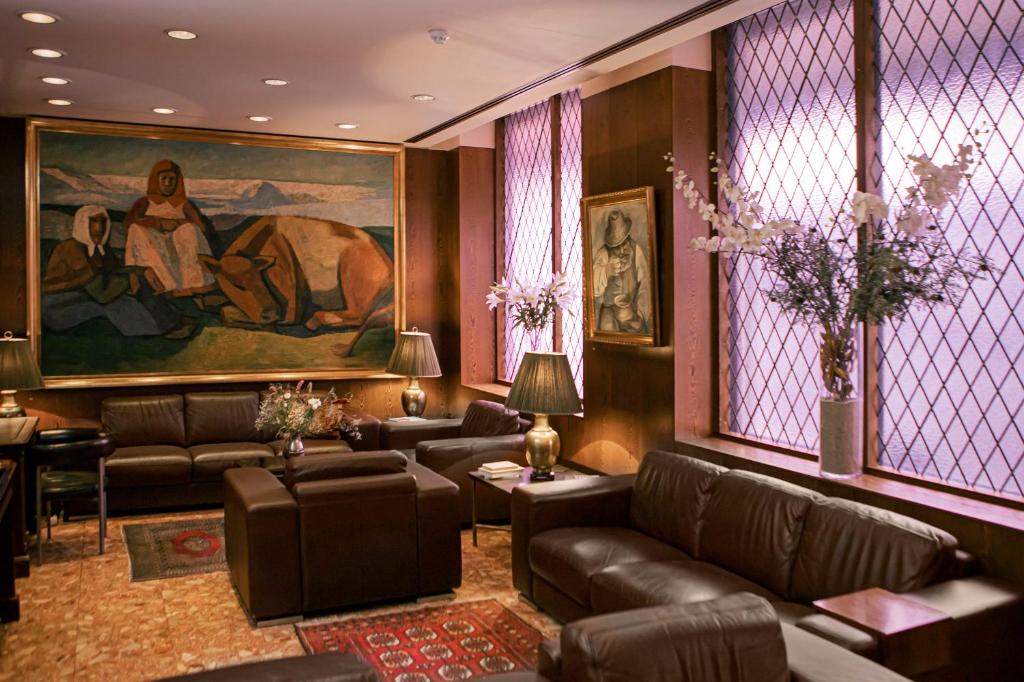 Hotel Holt