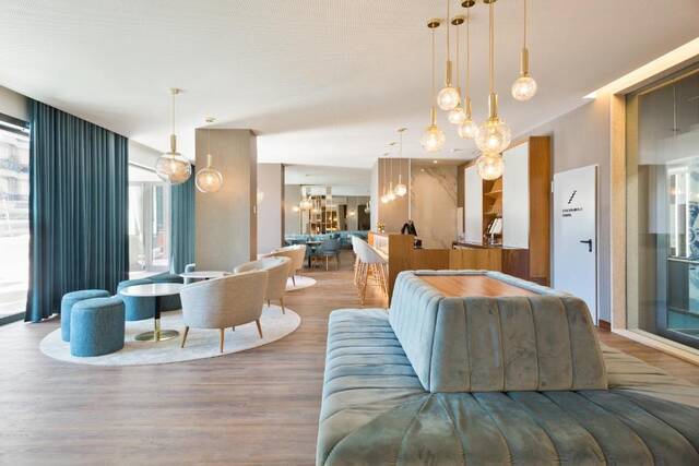Acta The Avenue – restaurant
