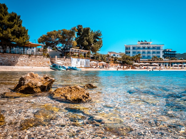 Wit strand van Ksamil