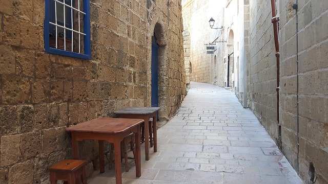 Basiliek Ta’ Pinu in het landschap