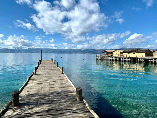 Ohrid-stad met kerken en oude straten
