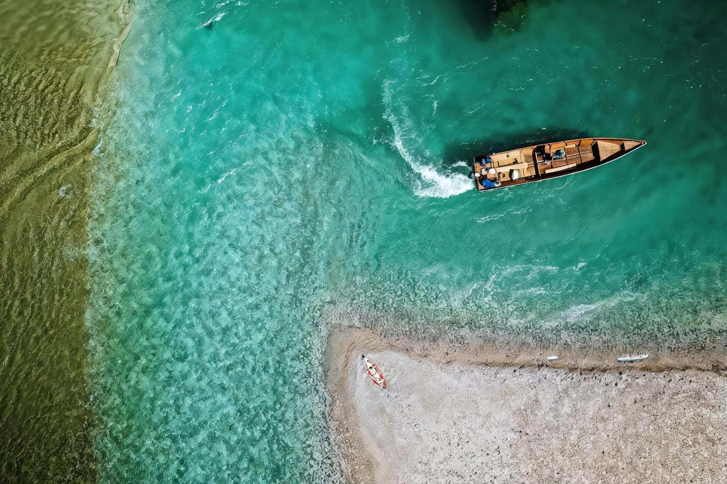 Boot op weg naar Shala River