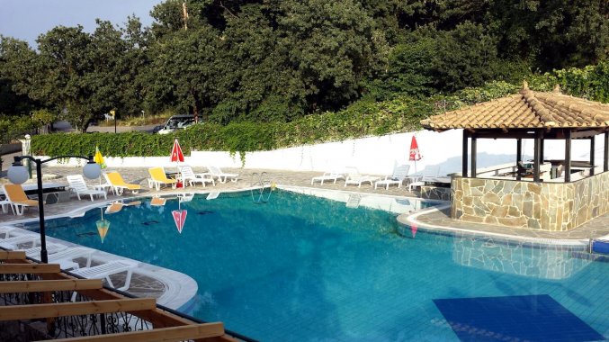 Zwembad van Appartementen Corifo Village Corfu