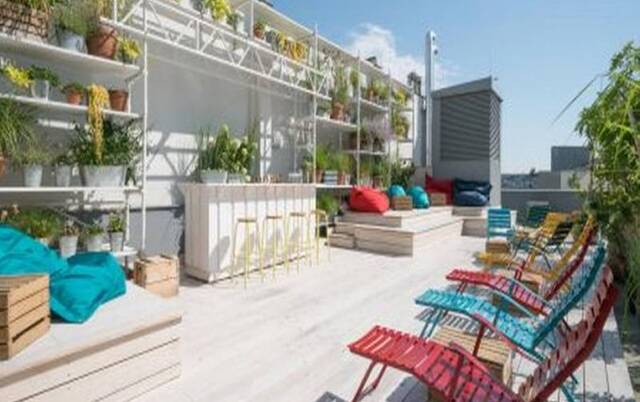 Terras van Hotel Ruby Marie in Wenen