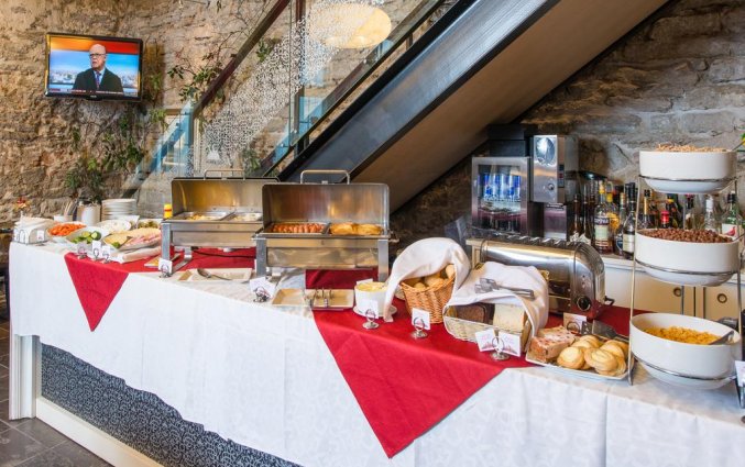 Ontbijtbuffet van Hotel Rija Old Town in Tallinn