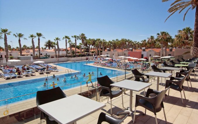 Buitenzwembad van Appartement Caybeach Caleta op Fuerteventura