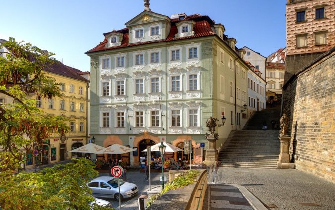 Voorkant van Hotel Golden Star in Praag
