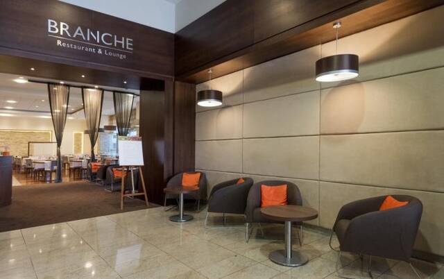 Bar en lounge van Hotel Golden Tulip Warsaw Centre