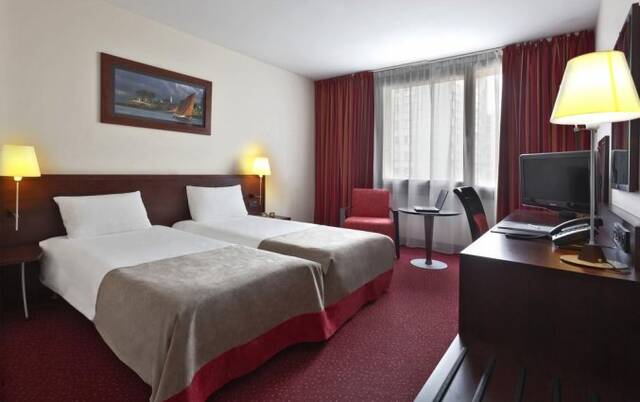 Tweepersoonskamer van Hotel Golden Tulip Warsaw Centre