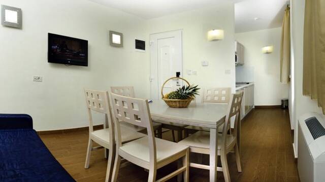 Keukentafel van Villas Kornati