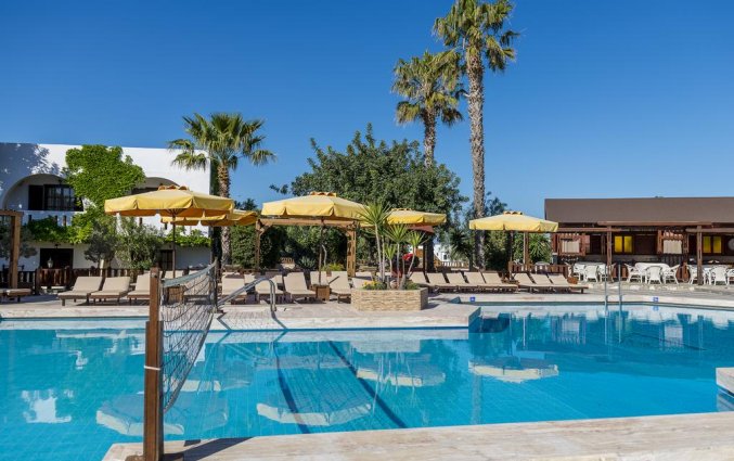 Buitenzwembad van Hotel Gaia Garden op Kos