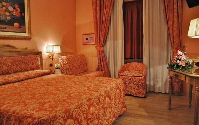 Tweepersoonskamer van hotel Venezia