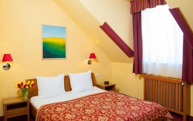 Tweepersoonskamer van hotel Cloister Inn Praag