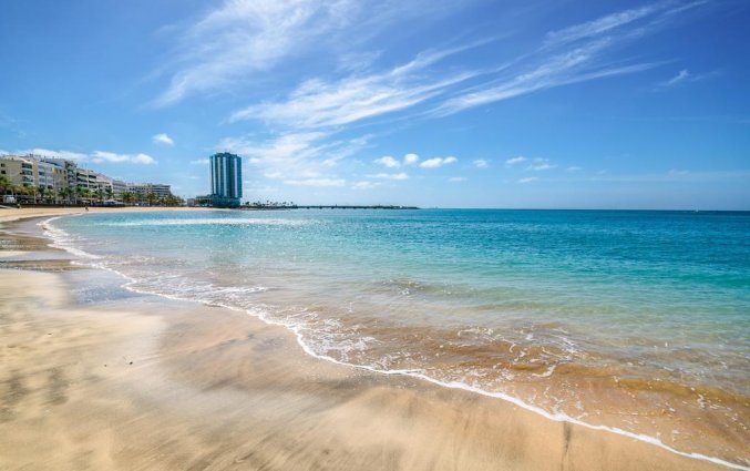 Strand van hotel Arrecife Gran in Lanzarote