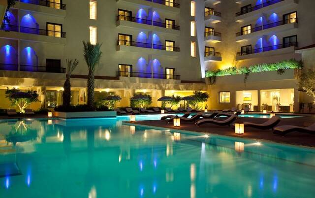 Buitenzwembad van Hotel Opera Plaza in Marrakech