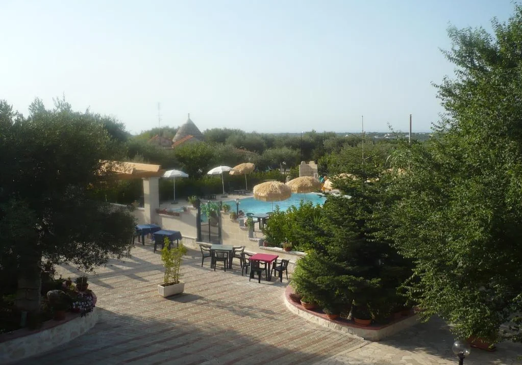Isola Felice Trulli Sotto Stelle zwembad 