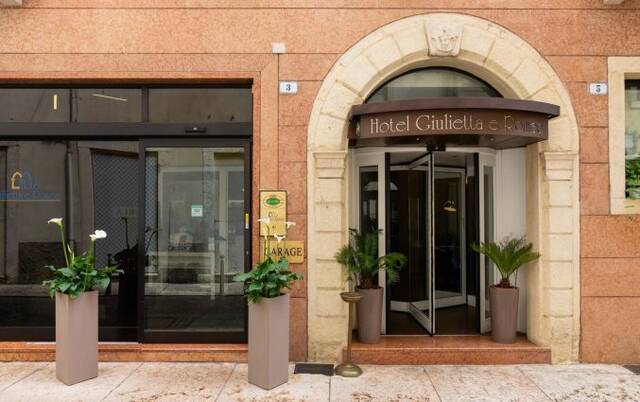 Vooraanzicht van Hotel Giulietta e Romeo Verona
