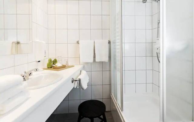 Badkamer van een tweepersoonskamer van Hotel 22 Hill in Reykjavik - IJsland