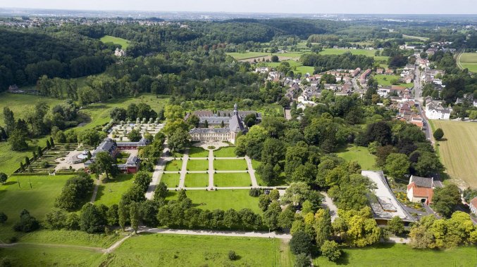 Uitzicht op Hotel Château St. Gerlach in Limburg