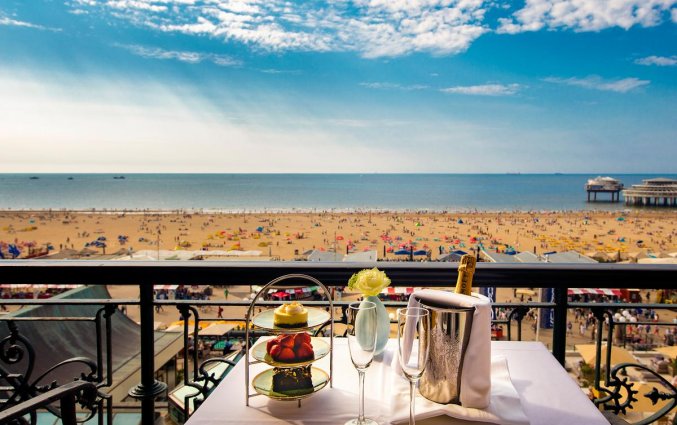 Uitzicht vanaf balkon van Grand Hotel Amrath Kurhaus Scheveningen