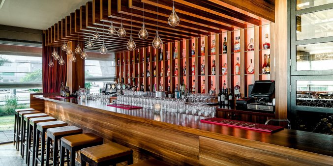 Bar van Hotel holidayinn eindhoven