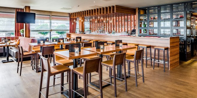 Bar van Hotel holidayinn eindhoven