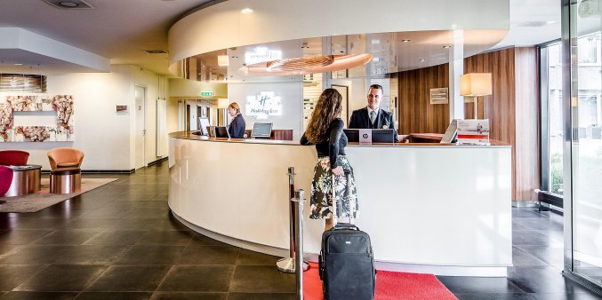 Receptie van Hotel holidayinn eindhoven