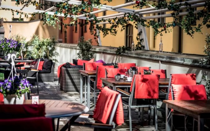 Buiten terras in hotel Scandic Norra Bantorget in Noorwegen