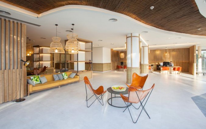 Lounge van Corallium Dunamar by Lopesan op Gran Canaria