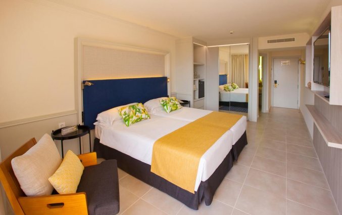 Tweepersoonskamer van Corallium Dunamar by Lopesan op Gran Canaria