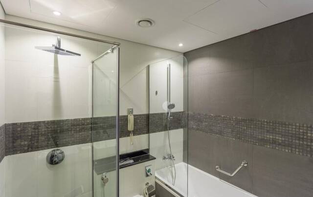 Badkamer van hotel Wyndham Dubai Marina