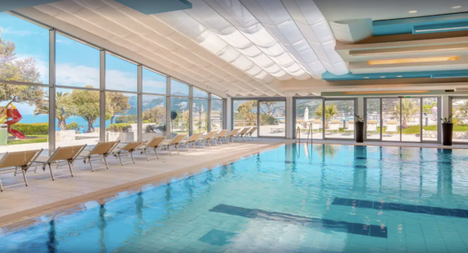 Binnenzwembad van Hotel Valamar Argosy in Dubrovnik
