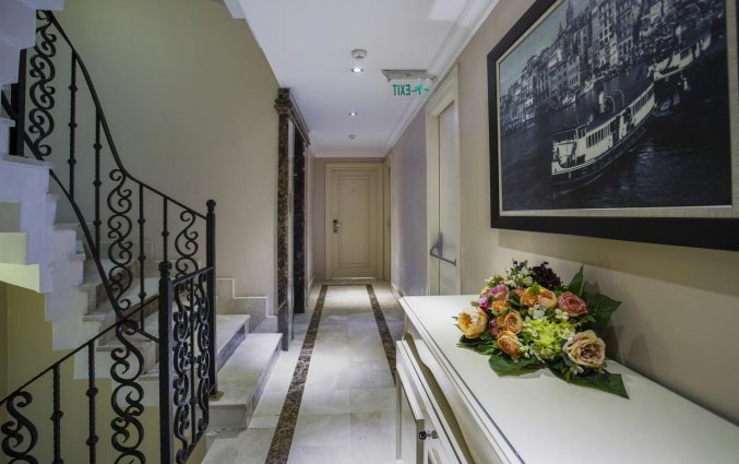 Gang van Hotel Raymond Istanbul