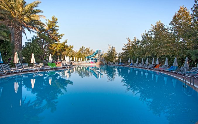 Buitenzwembad van Hotel Dosi in Side