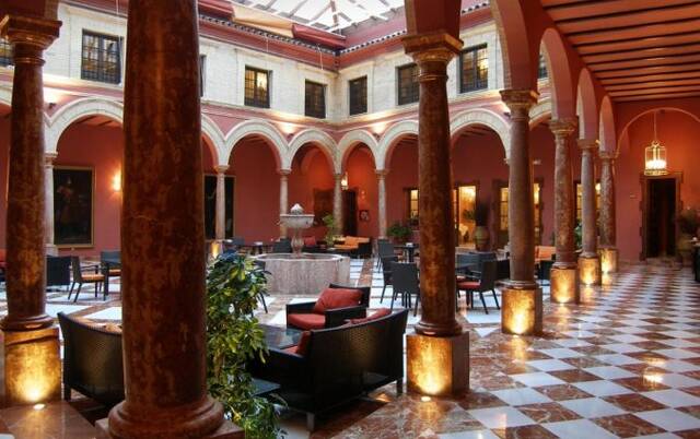 Binnenplaats Hotel Santo Domingo Lucena