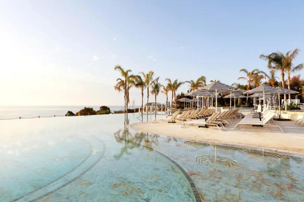 Zwembad van Hotel Bless op Ibiza