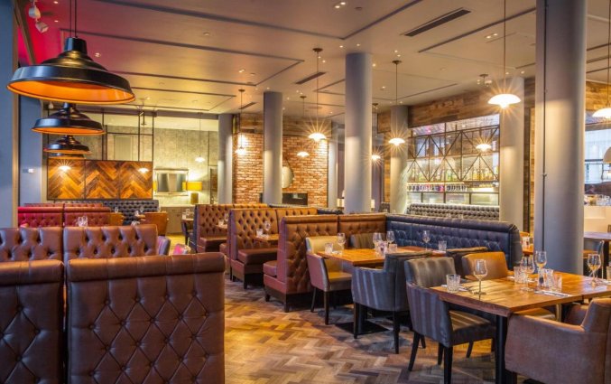 Restaurant van Hotel DoubleTree by Hilton Manchester Piccadilly