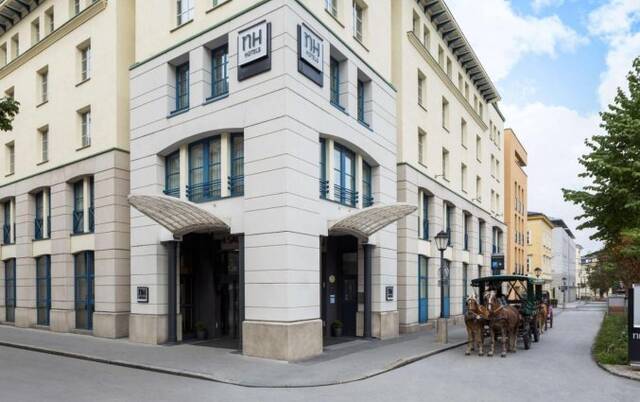 Gebouw van hotel NH Salzburg City Salzburg 