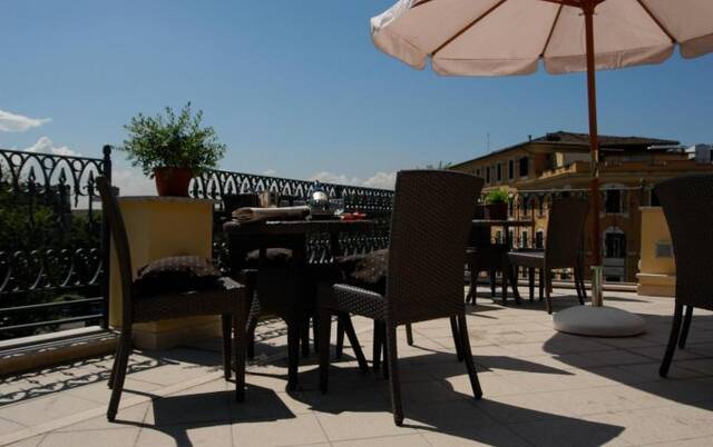 Dakterras bij Lathium Rome