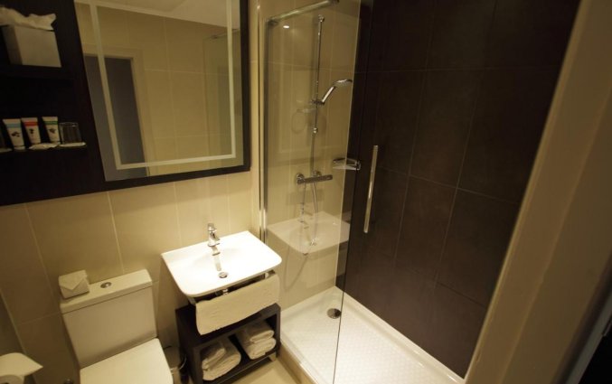 Badkamer Double Tree By Hilton Edinburgh City Centre