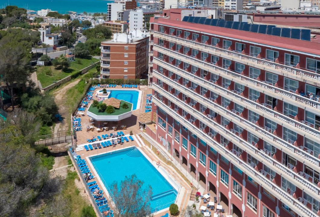 Bovenaanzicht van Seramar Hotel Luna op Mallorca