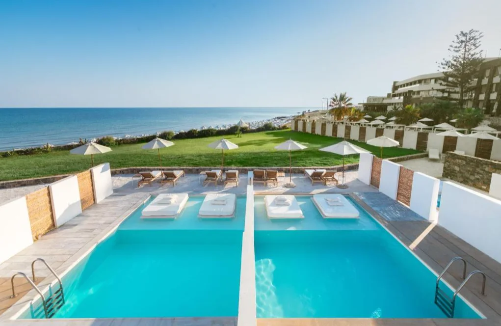 The Island Hotel (Adult only) zwembad 