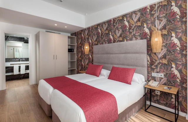 Kamer Kumara Serenoa
