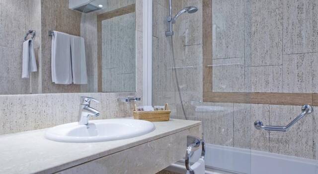 Badkamer van een studio van Aparthotel Espa Plaza de España in Madrid