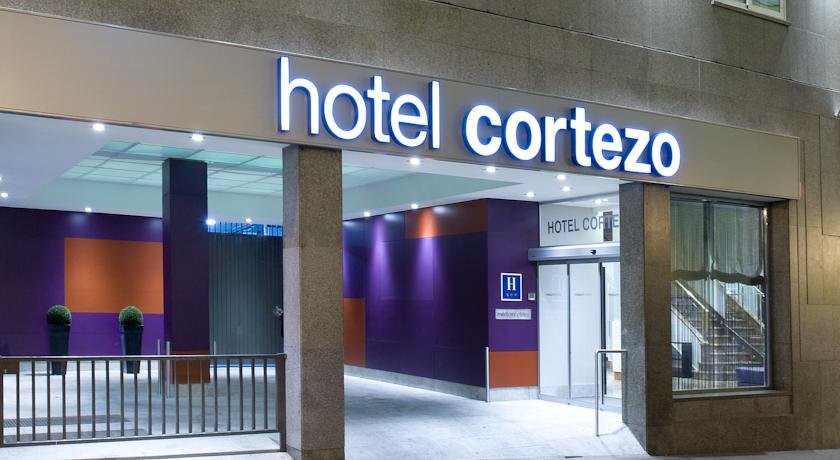 Entree van hotel Cortezo in Madrid