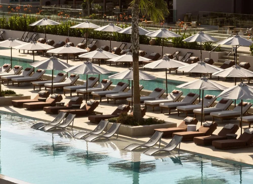 The Royal Senses Resort & SPA ligbedden 