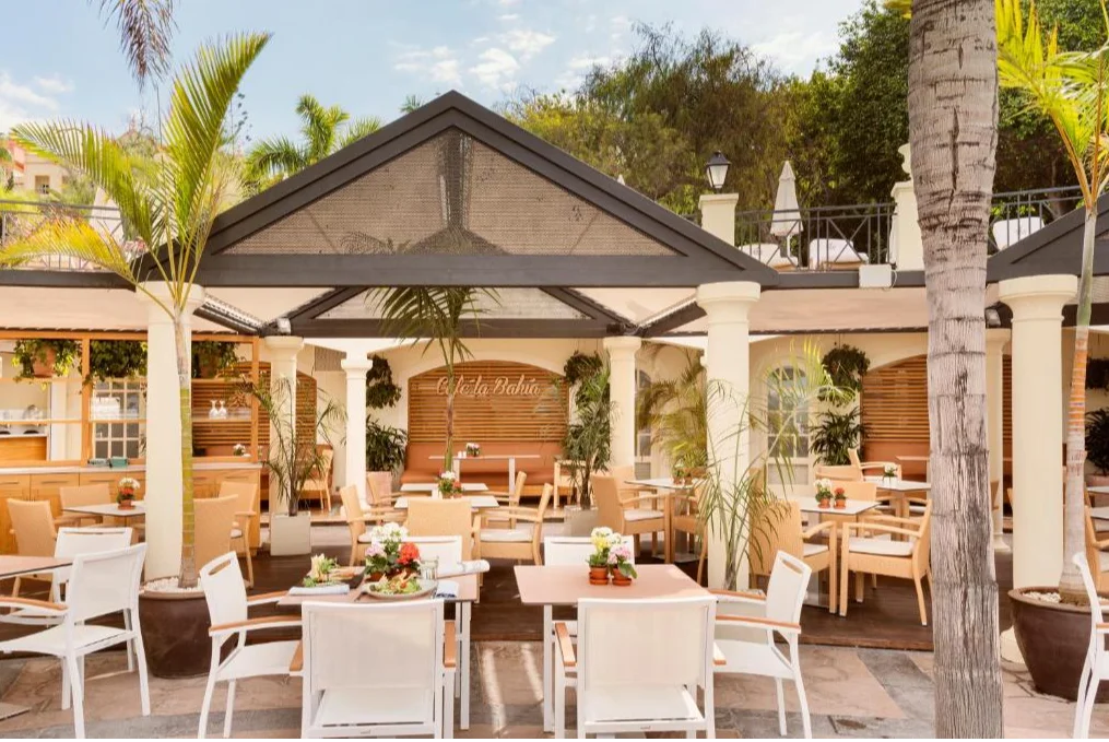 Bahia del Duque buiten restaurant