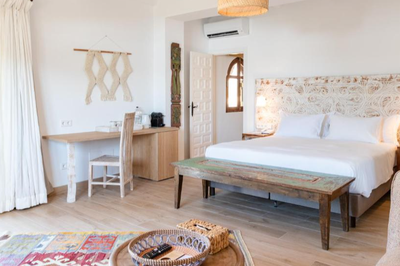 Petunia Ibiza - Adults Only